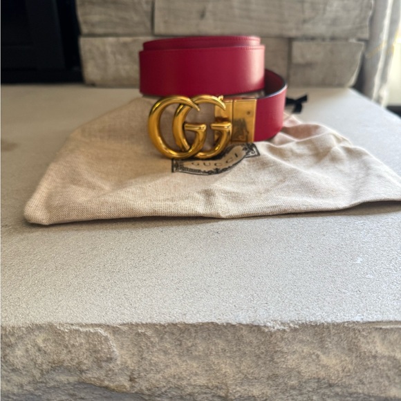 Gucci Red and Tan Reversible Leather Belt with classicGG Buckle - Womens size 80 - Picture 1 of 5